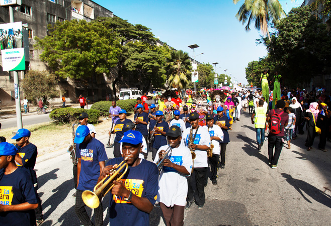 Experience the Sauti za Busara Festival, dedicated to promoting and developing musicians and related professionals. Experience the Sauti za Busara Festival, dedicated to promoting and developing musicians and related professionals.