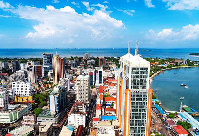 In Dar es Salaam, the wet season is hot and mostly cloudy; the dry season is warm, windy, and mostly clear; and it is oppressive year-round