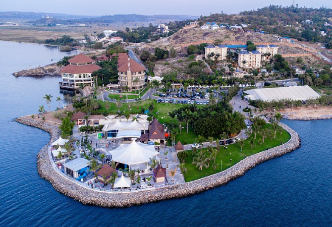 An immersion into an all-African blend of luxury endowed with world-class comfort
