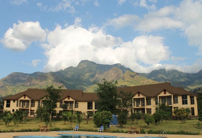 Nashera Hotel offers a range of well-appointed rooms and suites that cater to every traveler's needs.